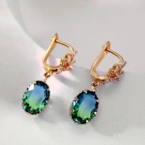 B🌈 Gorgeous Jewelry Stud Earrings Creative Water Drop Green Blue Cubic zirconia